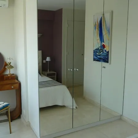 Domaine Croix Des Gardes Apartment *