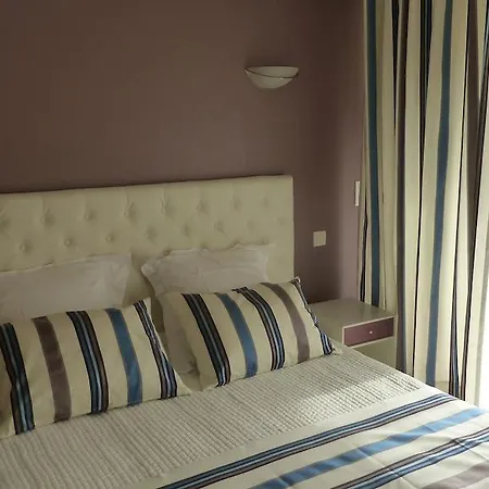Domaine Croix Des Gardes Apartment *