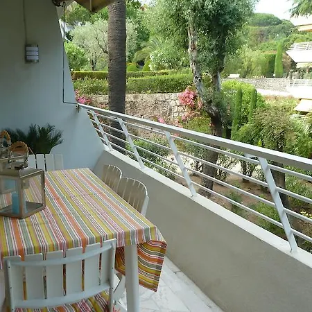 Domaine Croix Des Gardes *